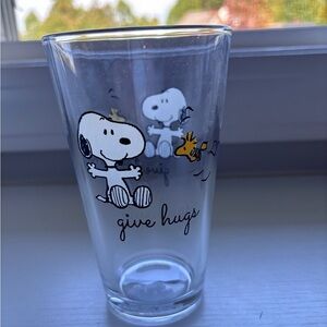 Peanuts Snoopy “GIVE HUGS” Woodstock 16 Oz. Clear Tumbler New